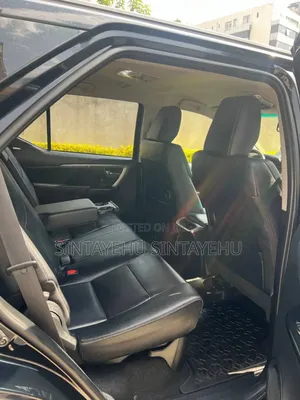 New Toyota Fortuner 2.4 D RWD 2023 Black