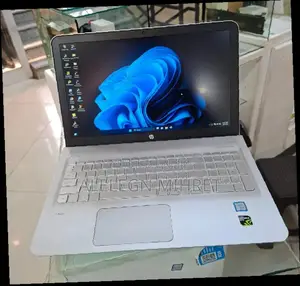 New Laptop HP Envy X360 12GB Intel Core I5 HDD 1T