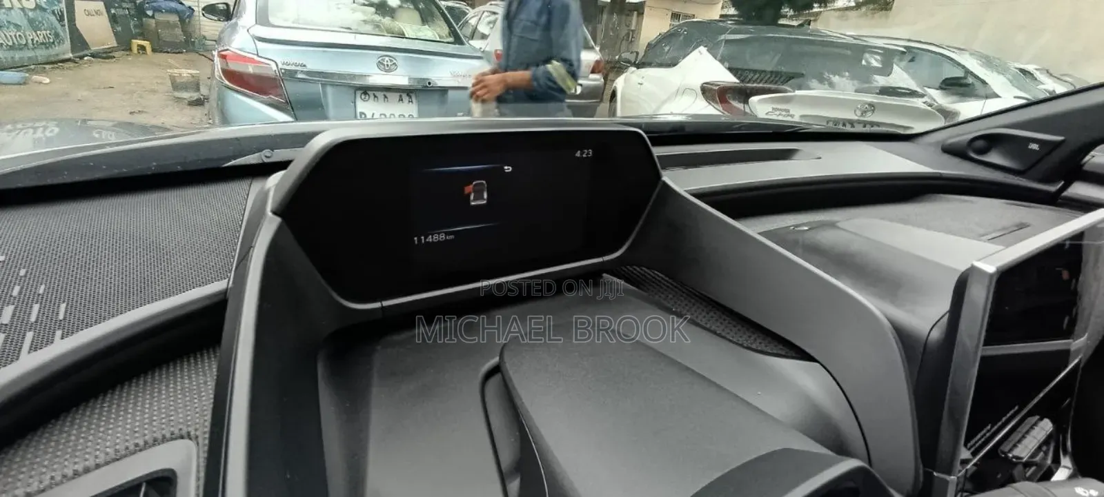 Toyota bZ4X 2024 Gray