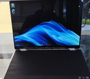 New Laptop HP OmniBook 5 Flip 16GB Intel Core I7 SSD 512GB