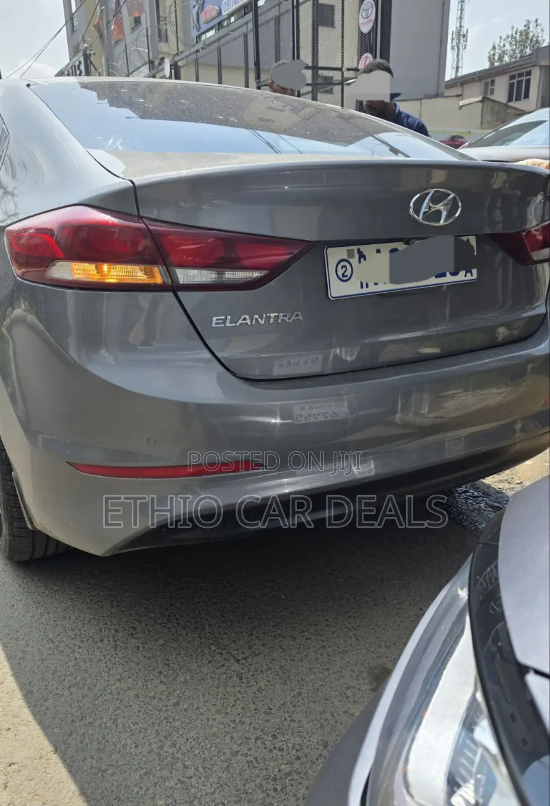 Hyundai Elantra SE Sedan FWD (2.0L 4cyl 6M) 2017 Gray