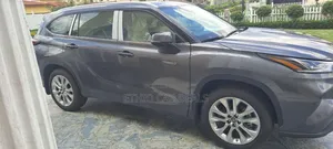 New Toyota Highlander Hybrid 2024 Black