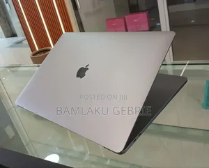 New Laptop Apple MacBook Pro 2019 16GB Intel Core I7 SSD 512GB