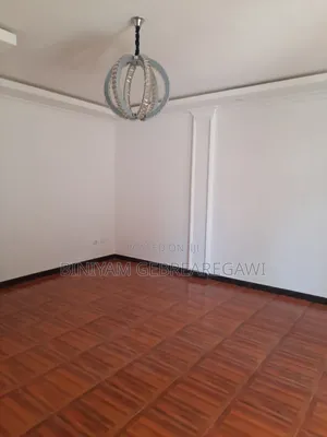 5bdrm Villa in House, Yeka for rent