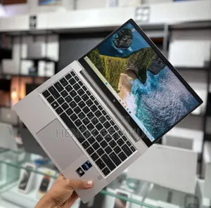 New Laptop HP 630 16GB Intel Core I5 SSD 512GB