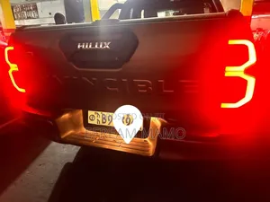 Toyota Hilux 2021 Gray