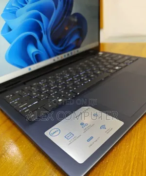 New Laptop Dell Inspiron 15 16GB AMD Ryzen 7 SSD 1T