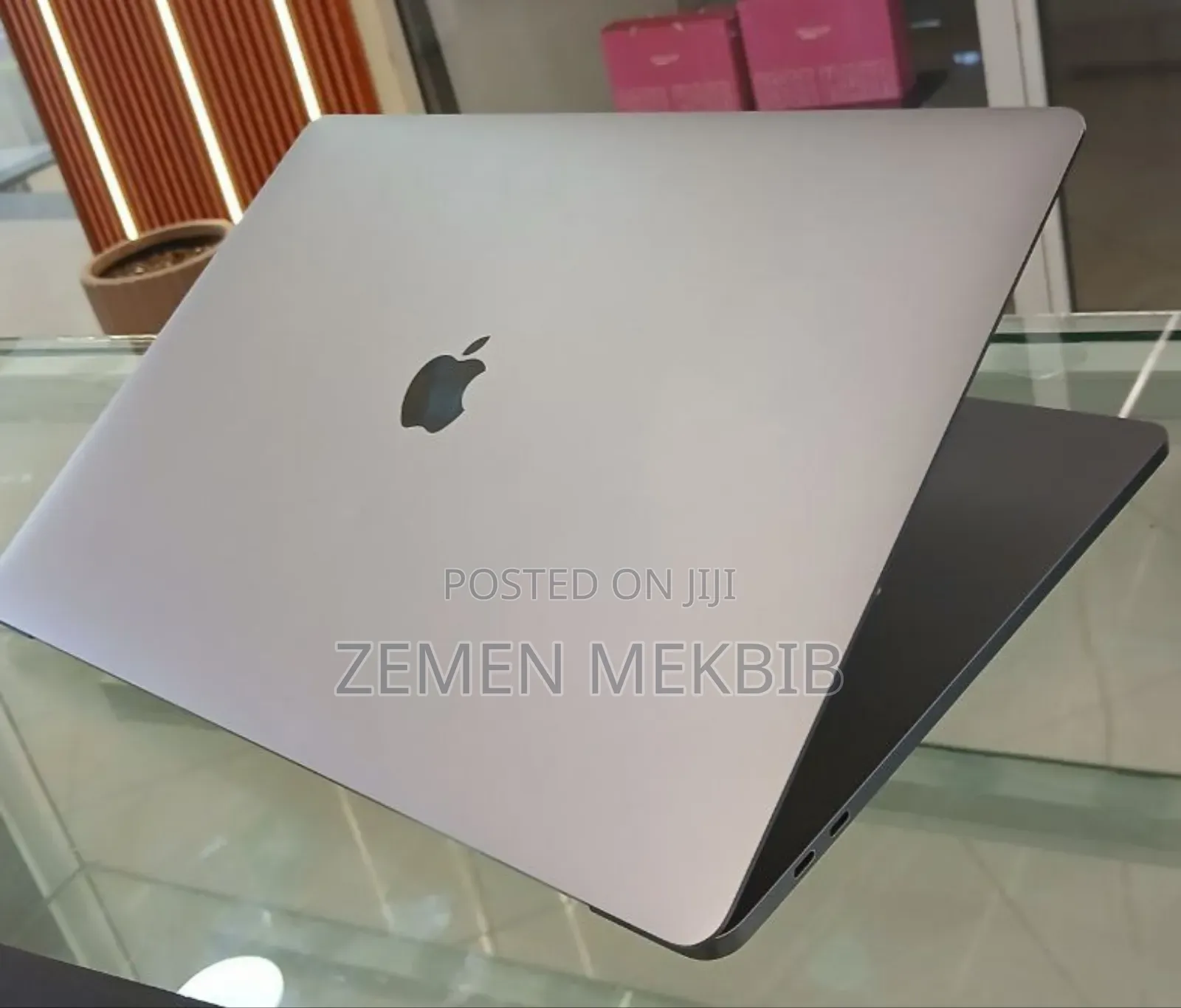 New Laptop Apple MacBook Pro 2019 16GB Intel Core I7 SSD 512GB
