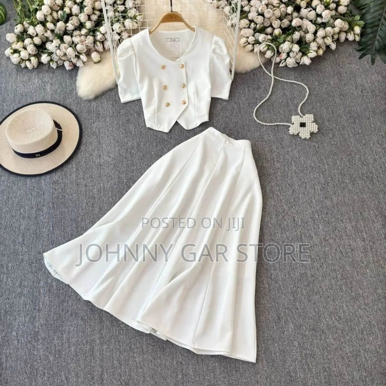 ማራኪ የሴቶች አልባሳት