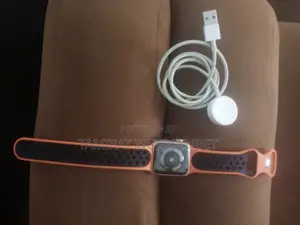 Photo - Apple Smart Watch Series 5