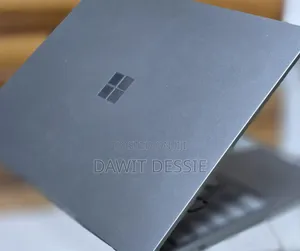 Photo - New Laptop Microsoft Surface 8GB Intel Core I5 SSD 256GB