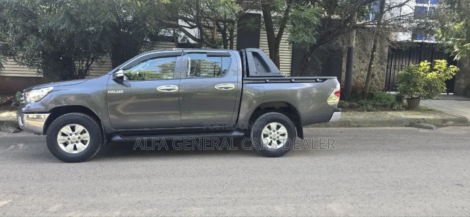 Toyota Hilux 2017 Gray