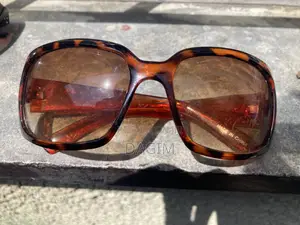 Photo - Lifestride Oversized Square Sunglasses – Women’S Fashion