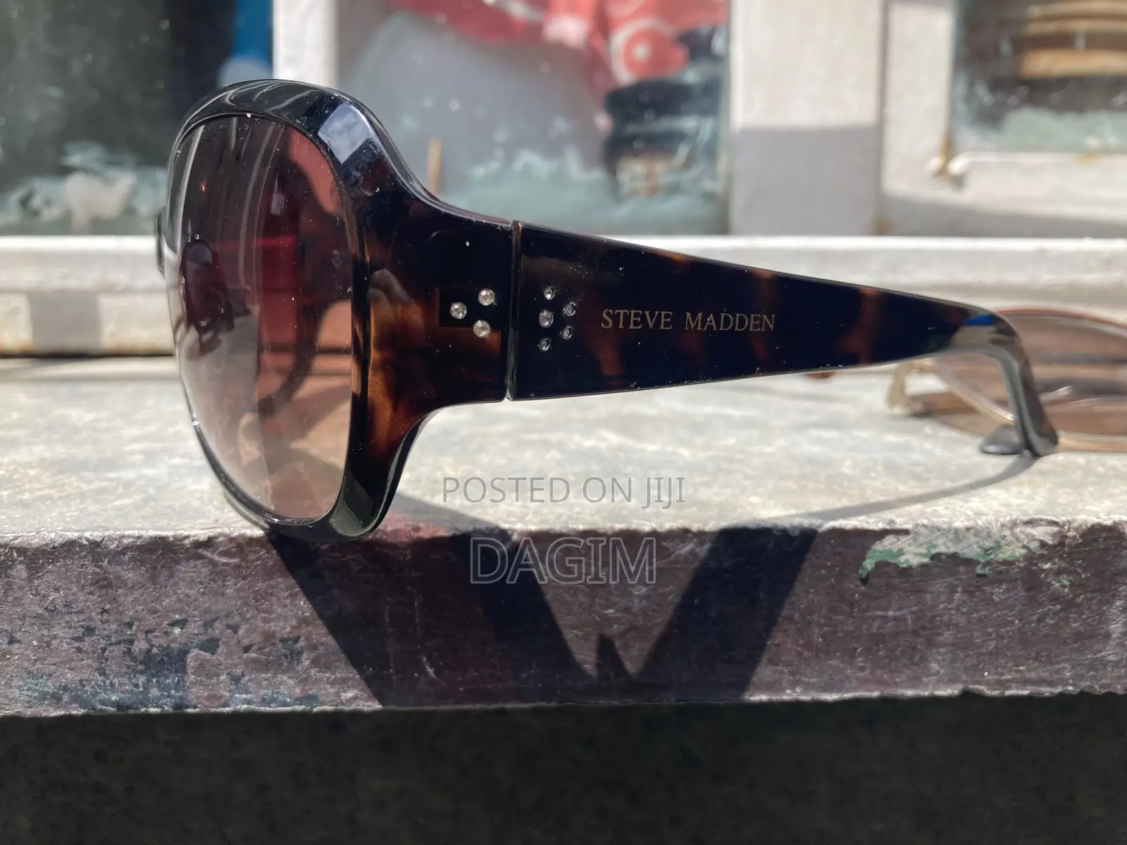 Steve Madden Women’S Aviator Sunglasses – Classic Stylish Shades