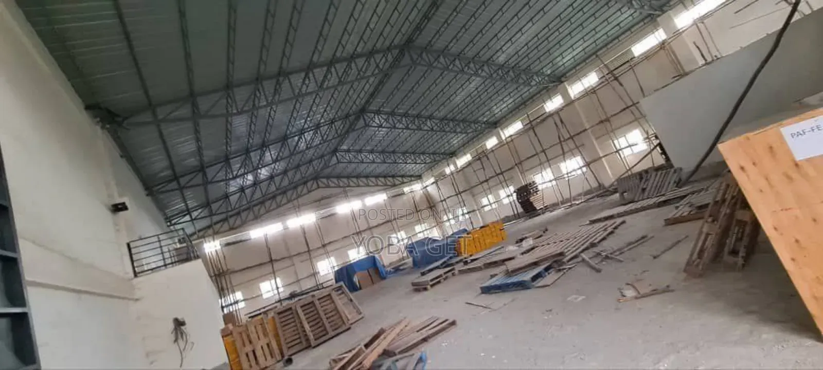 አስቸካይ የሚሸጥ መጋዘን