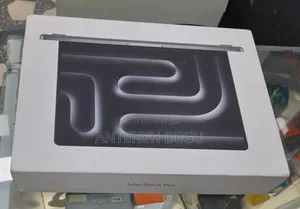 Photo - New Laptop Apple MacBook 8GB Apple M3 Pro SSD 512GB