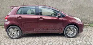 Toyota Yaris 2010 Red