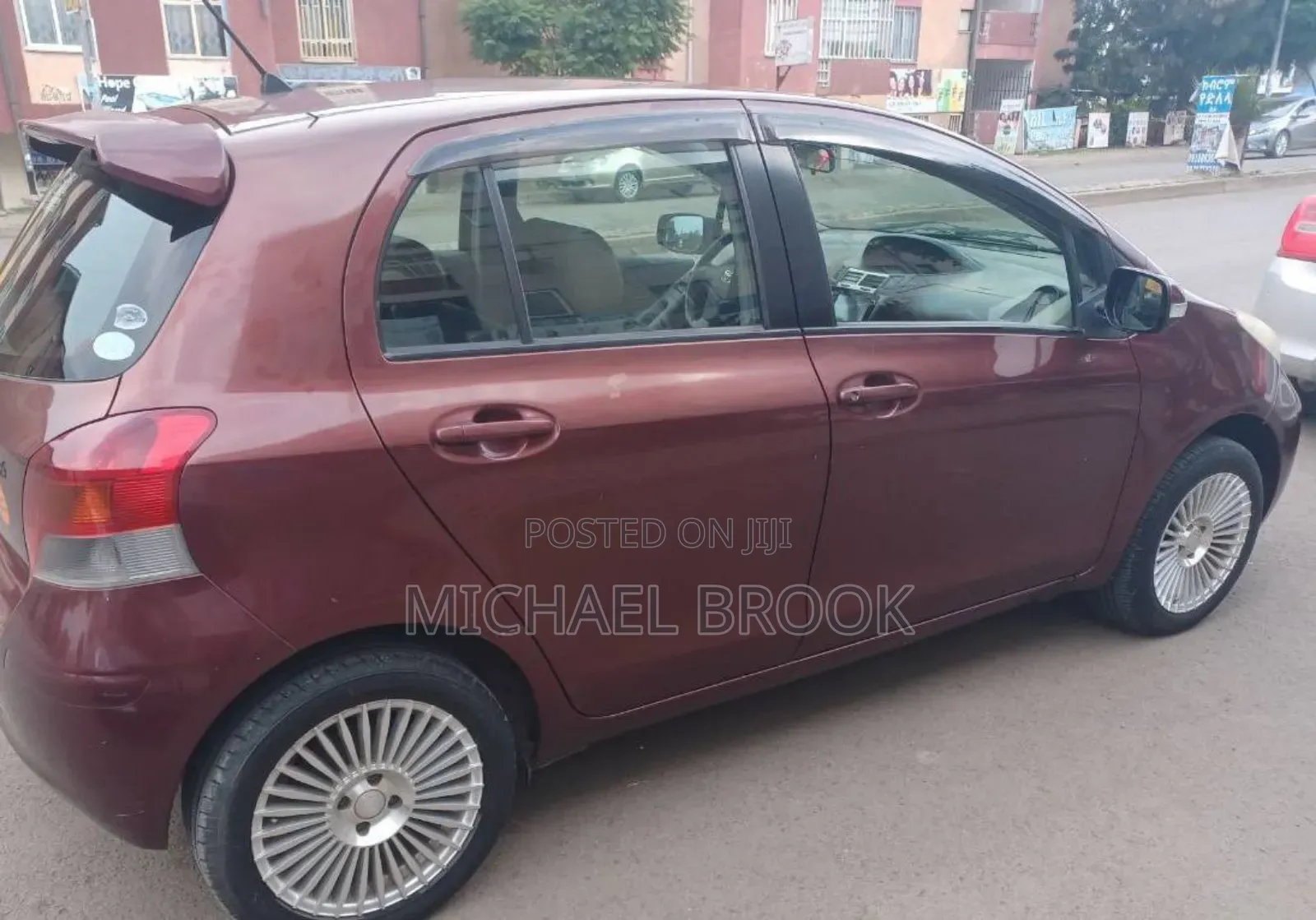 Toyota Yaris 2010 Red