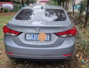Hyundai Avante 2015 Silver