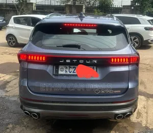 Jetour X70 1.5 7-Seater FWD 2022 Blue