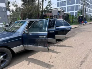 Mercedes-Benz 300D 1977 Black