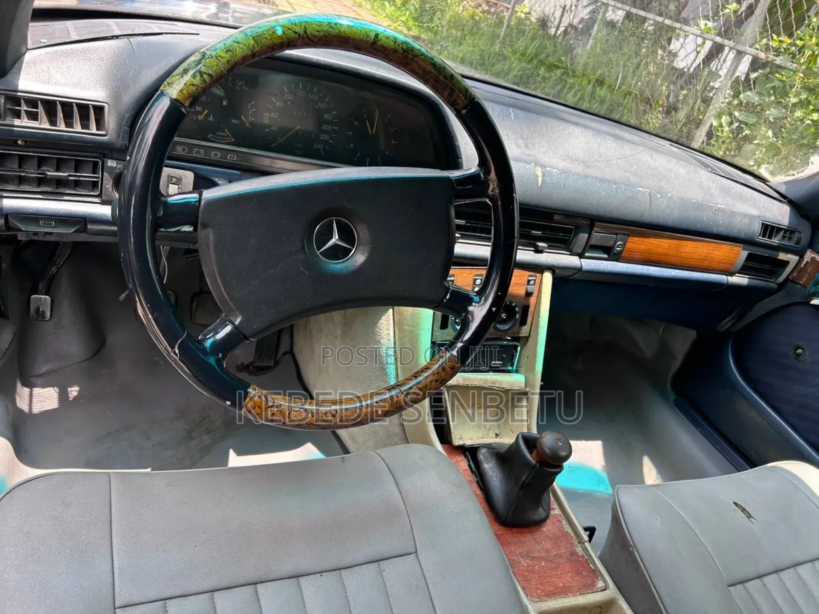 Mercedes-Benz 300D 1977 Black