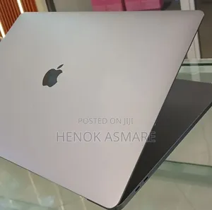 New Laptop Apple MacBook Pro 2019 16GB Intel Core I7 SSD 512GB