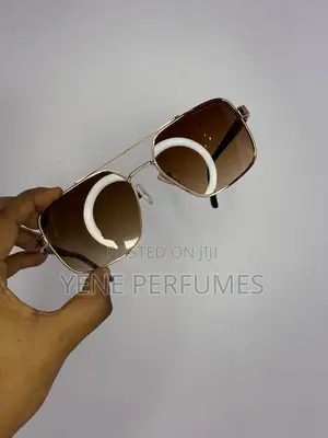 Photo - የተለያዬ አይነት መነፅር