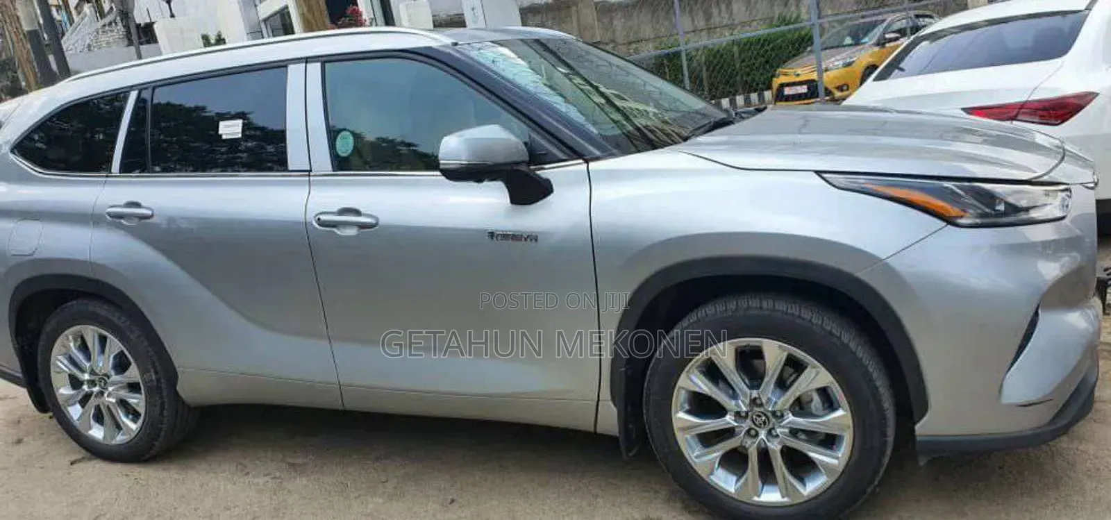 Toyota Highlander Hybrid 2024 Silver