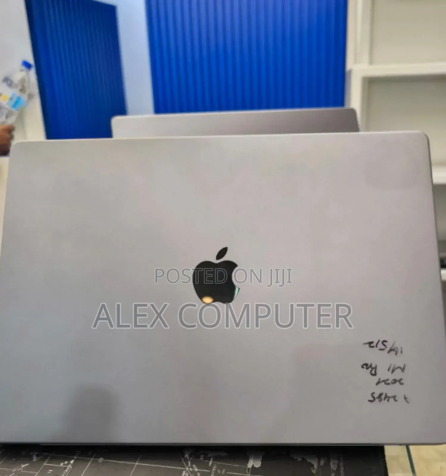 New Laptop Apple MacBook Pro M1 16GB Apple M1 Pro SSD 1T