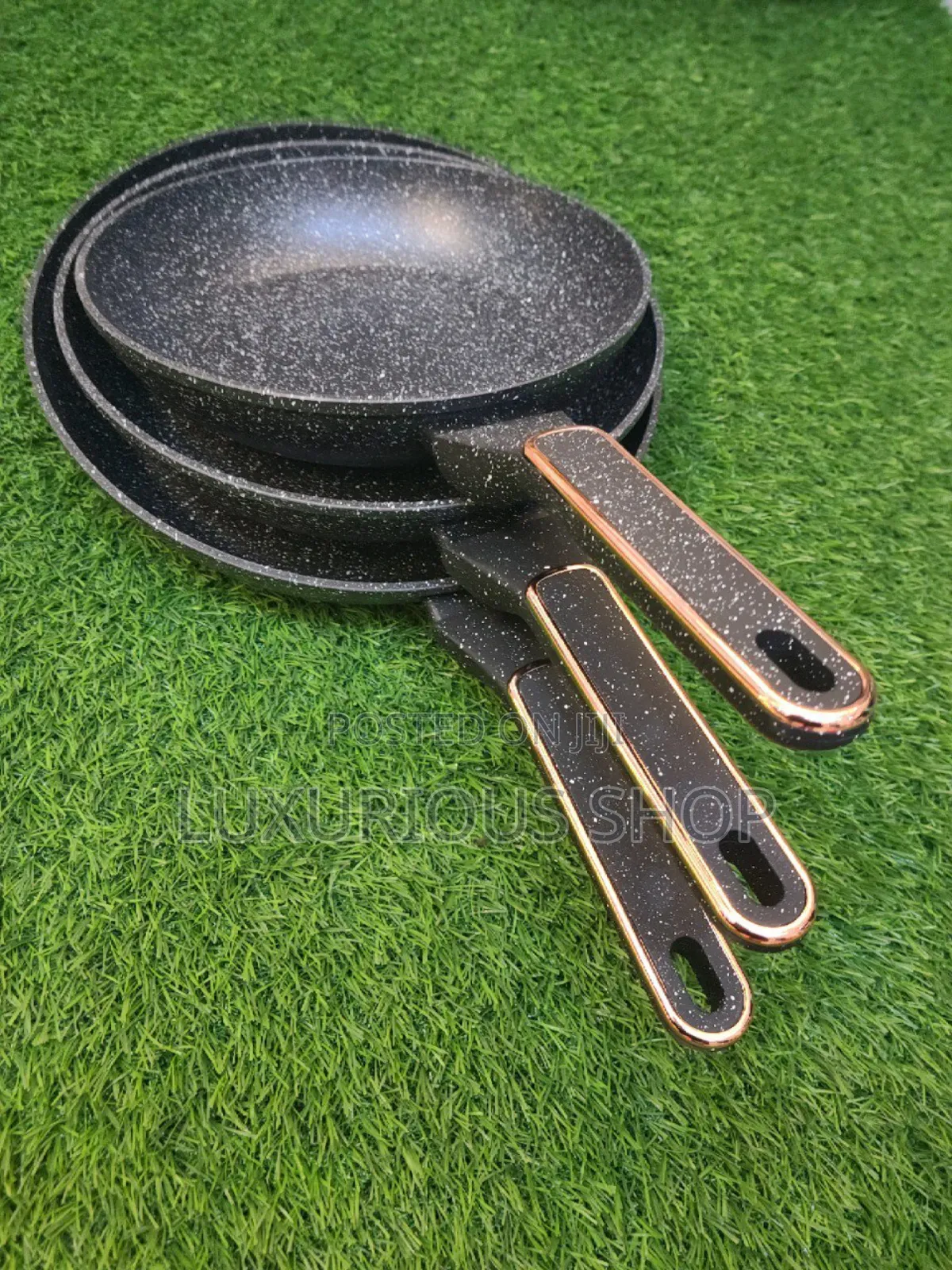 Momcoc Fry Pan Set
የሴራሚክ መጥበሻ