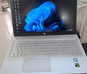 New Laptop HP Envy 15 8GB Intel Core I5 HDD 1T