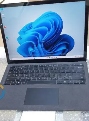 New Laptop Microsoft Surface Laptop 2 16GB Intel Core I7 SSD 512GB