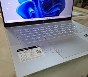 New Laptop HP 16GB Intel Core I7 SSD 1T