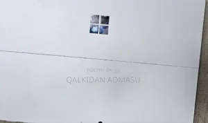 Photo - New Laptop Microsoft Surface Pro 7 8GB Intel Core I5 SSD 256GB