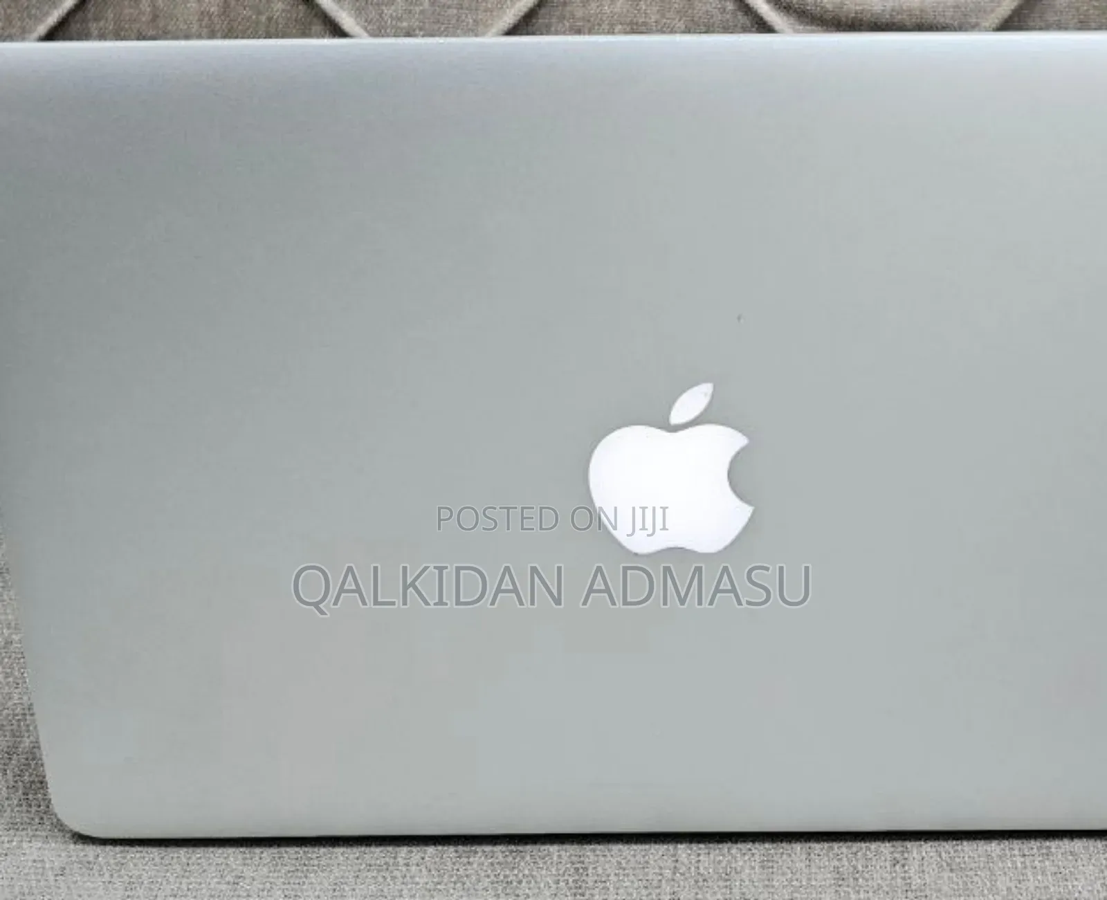 New Laptop Apple MacBook 2015 8GB Intel Core I5 SSD 256GB