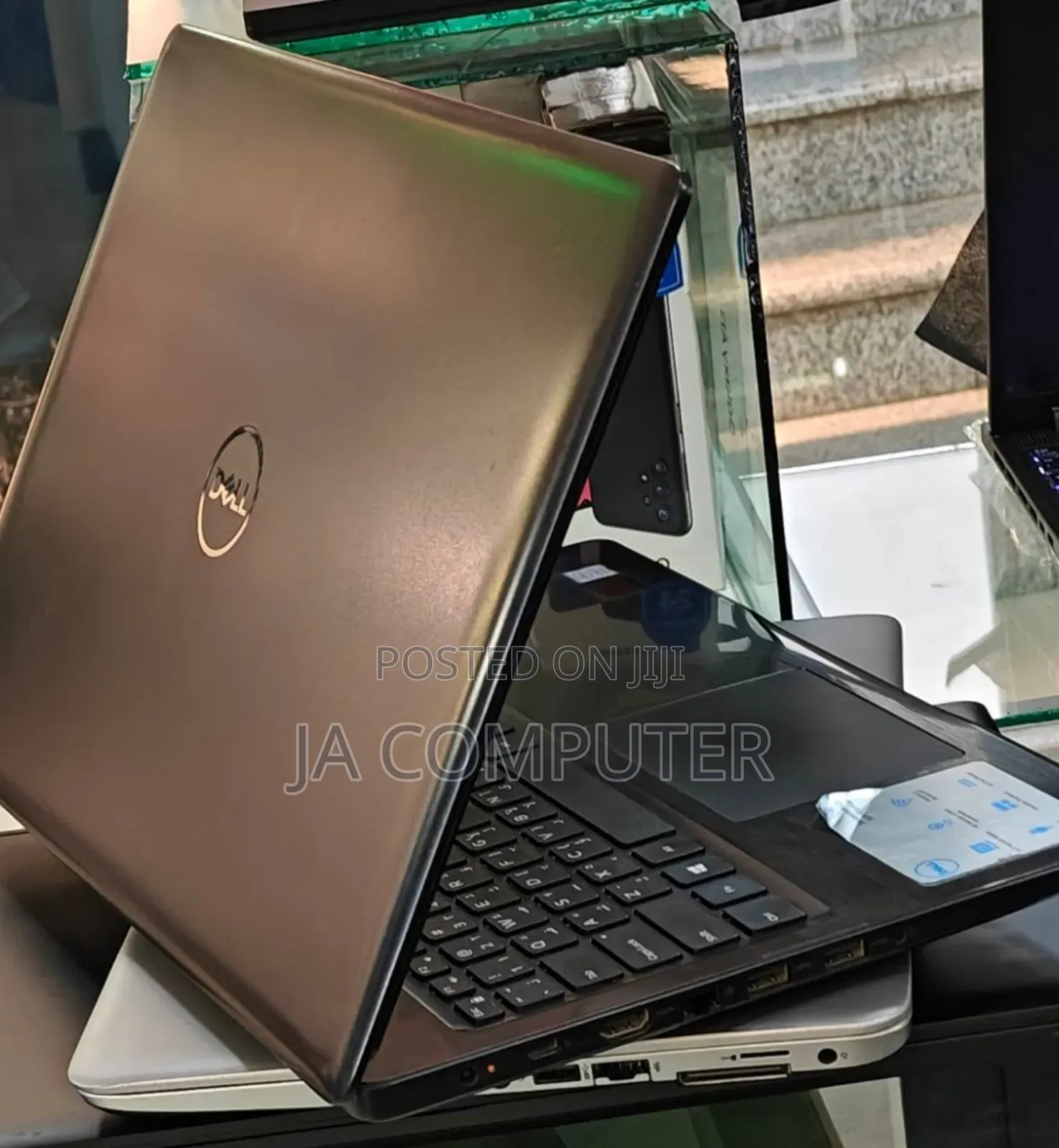 New Laptop Dell Inspiron 15 8GB Intel Core I7 HDD 1T