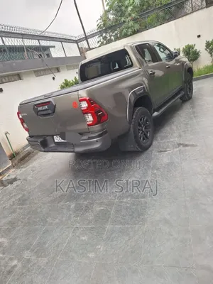Toyota Hilux Revo Double Cab Deisel 2.8 AWD 2021 Gray