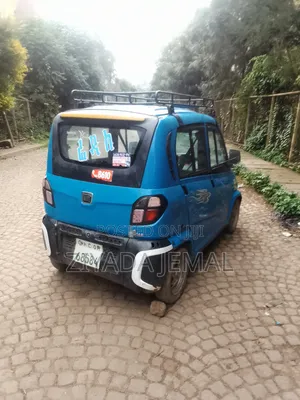 Bajaj Qute 2019 Blue