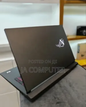 New Laptop Asus ROG Strix G17 16GB AMD Ryzen 7 SSD 1T