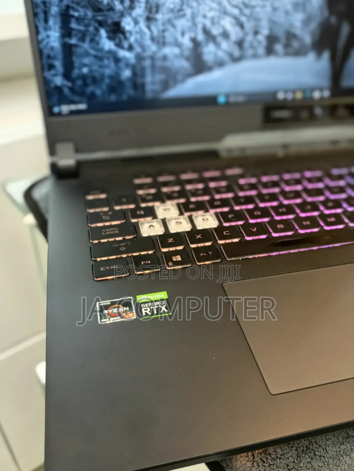 New Laptop Asus ROG Strix G17 16GB AMD Ryzen 7 SSD 1T