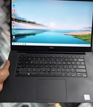 Photo - New Laptop Dell Precision 5540 16GB Intel Core I5 SSD 512GB