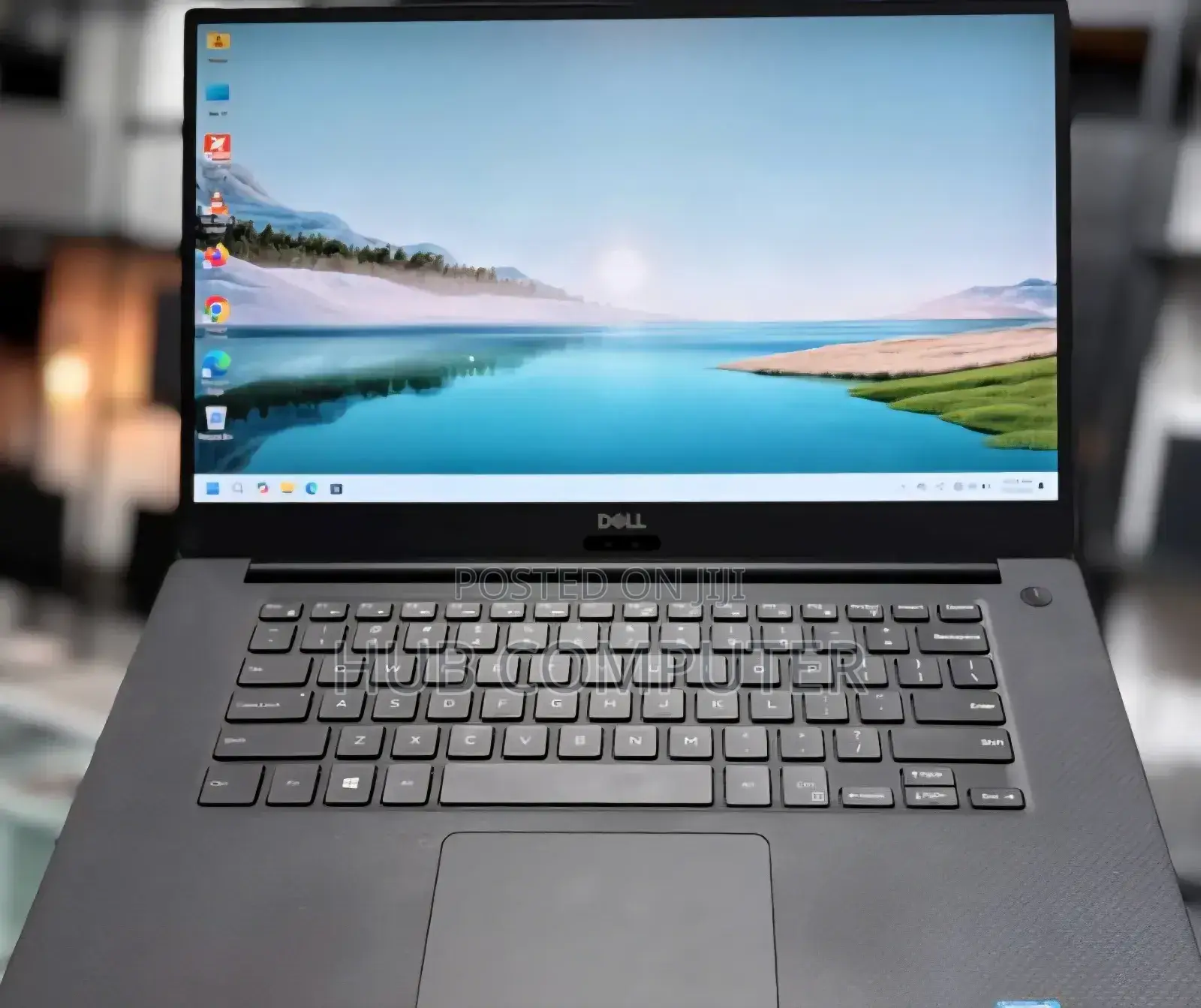 New Laptop Dell Precision 5540 16GB Intel Core I5 SSD 512GB