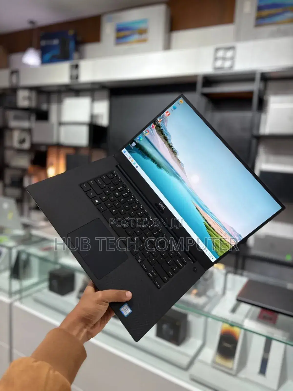 New Laptop Dell Precision 5540 16GB Intel Core I5 SSD 512GB