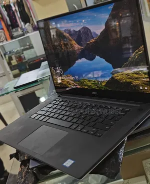 New Laptop Dell XPS 15 16GB Intel Core I7 SSD 512GB