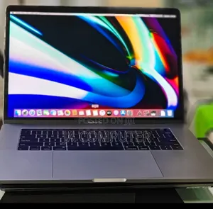 New Laptop Apple MacBook Pro 2019 32GB Intel Core I9 SSD 512GB