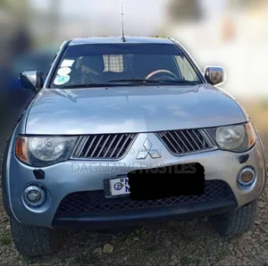 Mitsubishi L200 Club Cab 2.5 136hp 4WD 2007 Silver
