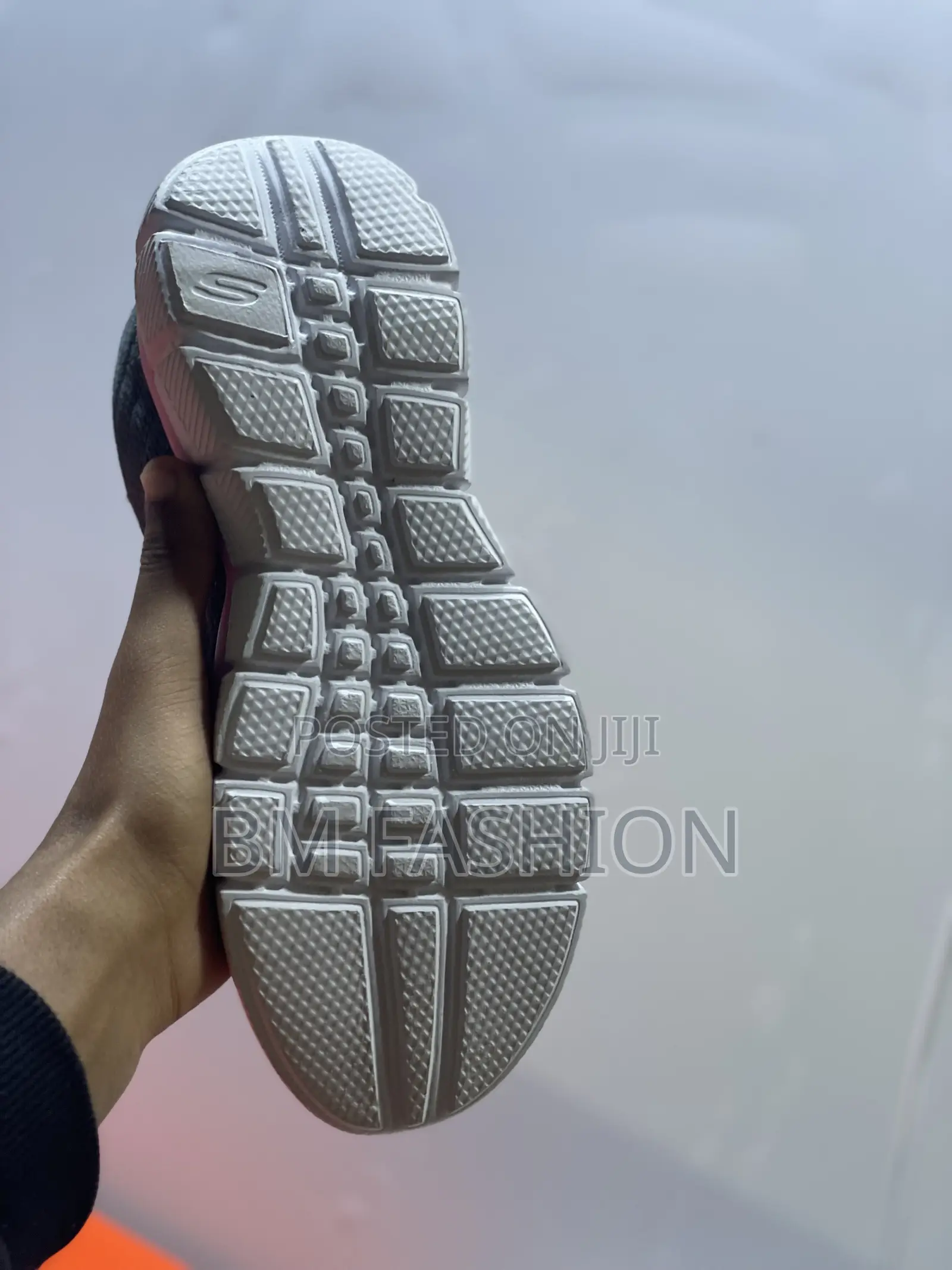 Skechers Women’S Comfortable Lightweight Sneakers Gray