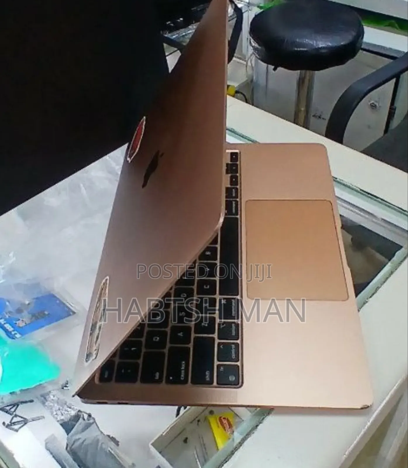 New Laptop Apple MacBook Air 2020 M1 8GB Apple M1 SSD 256GB
