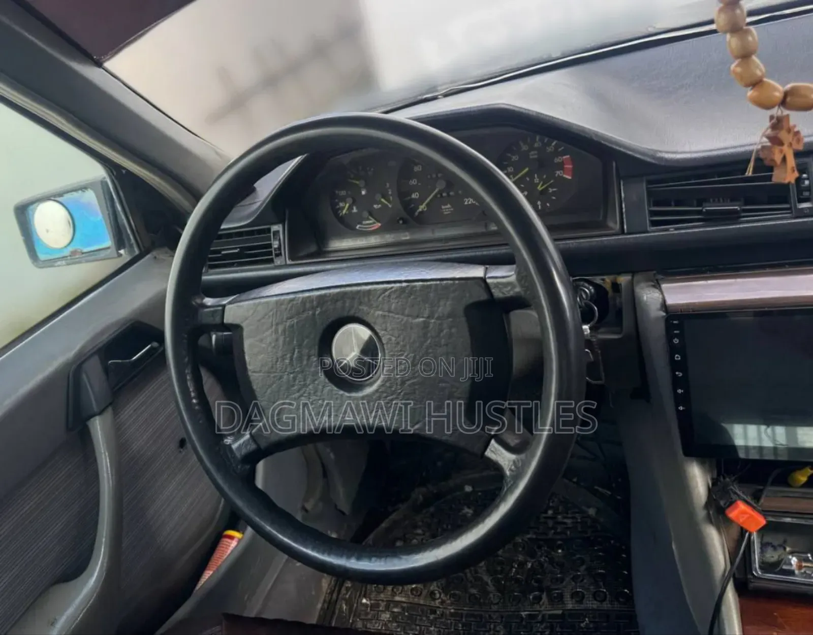 Mercedes-Benz 230E 1989 White